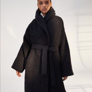 Aritzia Guell winter coat SOLD OUT ONLINE